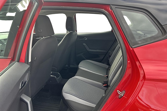 Seat Arona 16 of 25