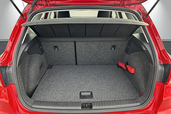 Seat Arona 18 of 25