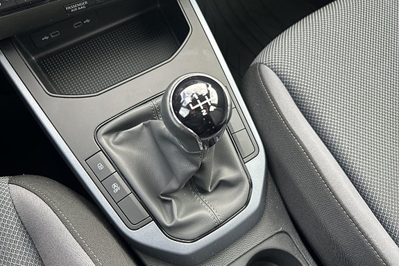 Seat Arona 24 of 25