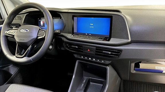 Ford Transit Connect 4 of 11
