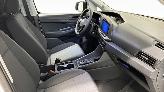 Ford Transit Connect 3 of 11