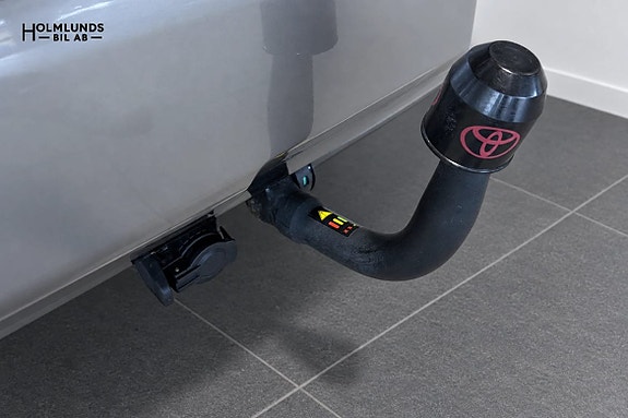 Toyota RAV4 13 of 14