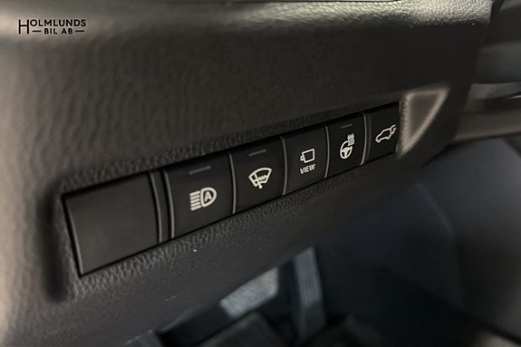 Toyota RAV4 12 of 14