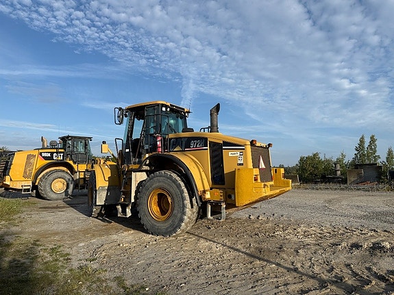 Hjullastare CAT 972H med skopa, gafflar, kranarm 4 of 5
