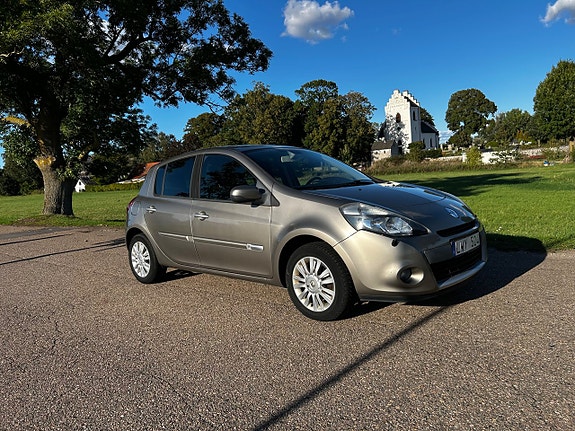 Renault Clio 3 of 9