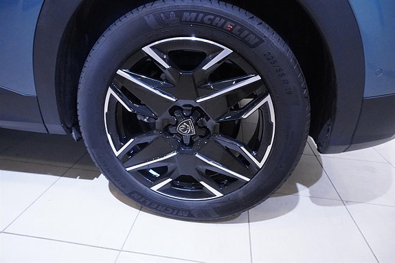 Peugeot 3008 9 of 15