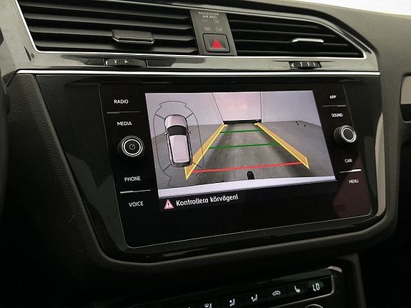 Volkswagen Tiguan 26 of 30