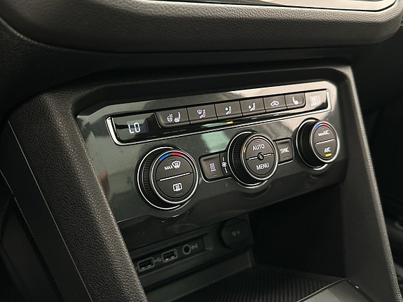 Volkswagen Tiguan 25 of 30