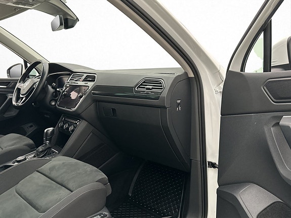 Volkswagen Tiguan 18 of 30