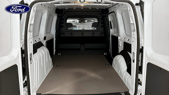 Ford Transit Connect 10 of 11