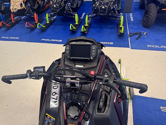 Polaris 9R RMK KHAOS SLASH 146 7S - 25 12 of 12