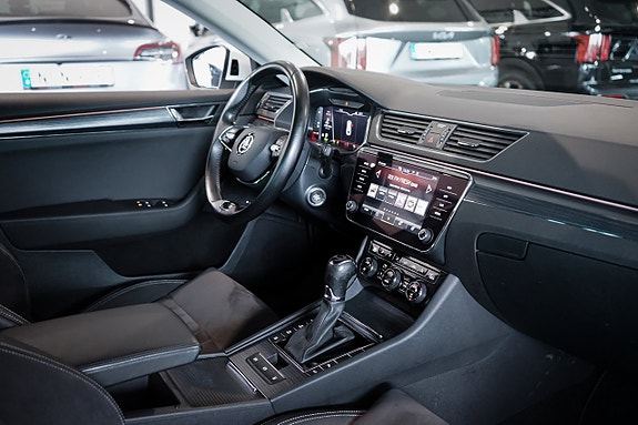 Skoda Superb 24 of 27