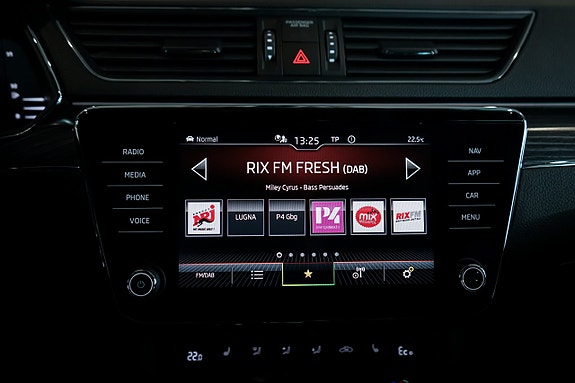 Skoda Superb 12 of 27