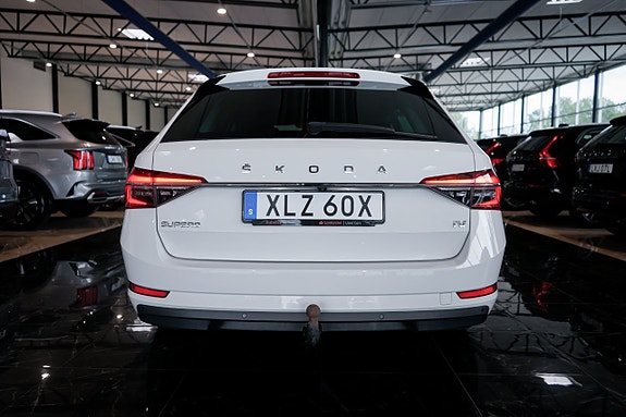 Skoda Superb 7 of 27