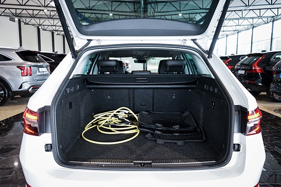 Skoda Superb 27 of 27