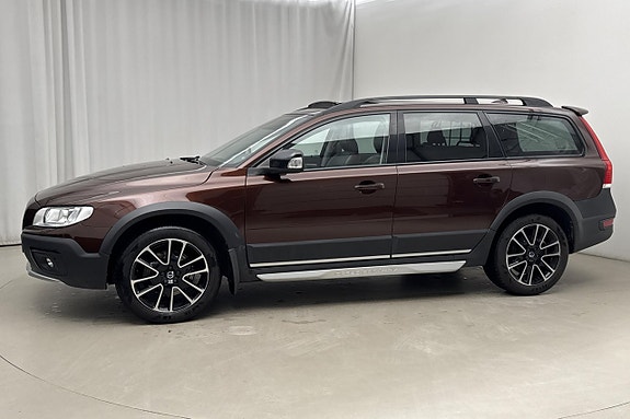 Volvo XC70 2 of 18