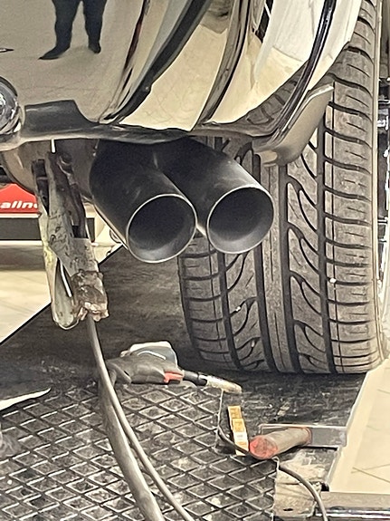 Chevrolet Avalanche 3 of 5