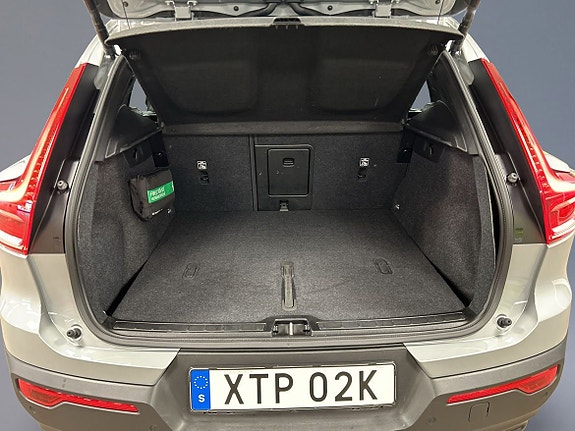 Volvo EX40 9 of 12