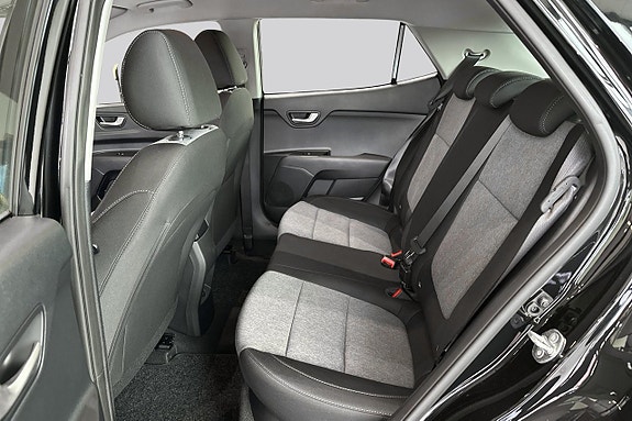 Kia Stonic 9 of 16