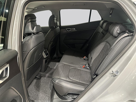 Kia Sportage 9 of 17