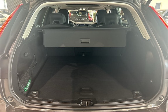Volvo XC60 15 of 30