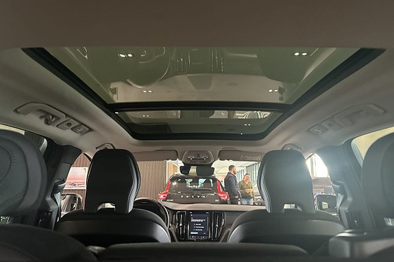 Volvo XC60 17 of 30