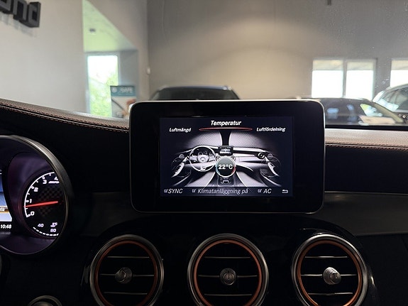 Mercedes-Benz C43 24 of 30
