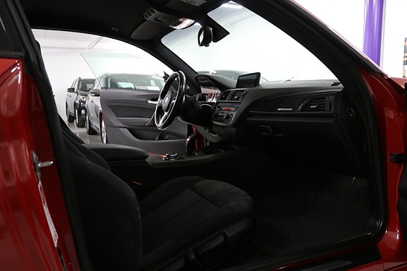 BMW M235i 19 of 30