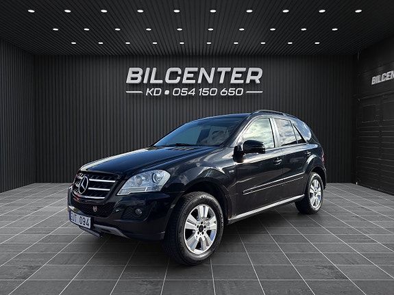 Mercedes-Benz ML300 3 of 18