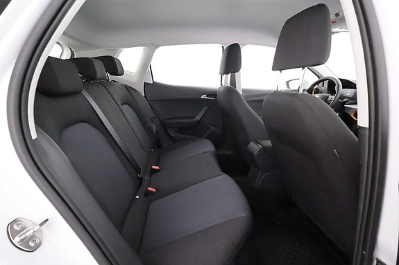 Seat Arona 11 of 22