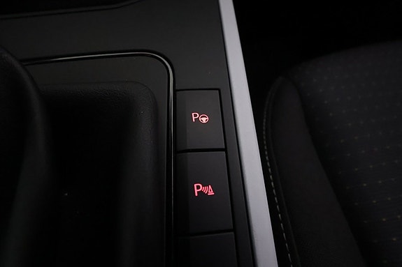 Seat Arona 21 of 22