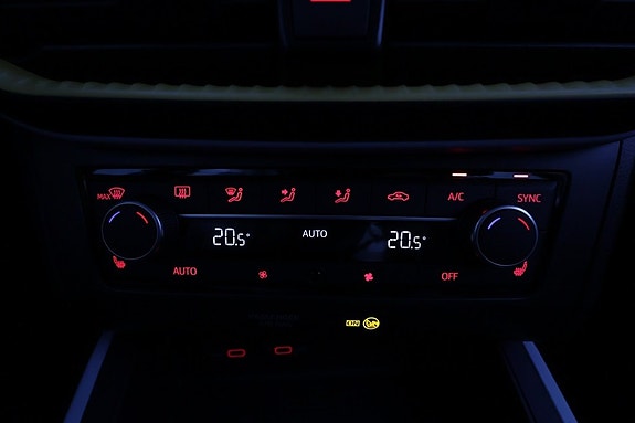 Seat Arona 19 of 22