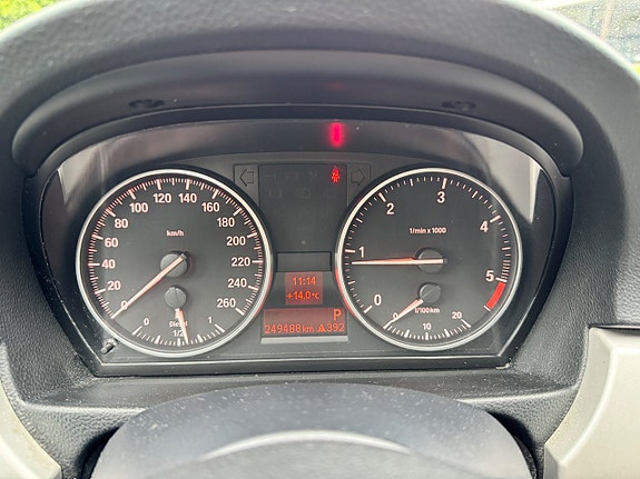 BMW 320d 11 of 12