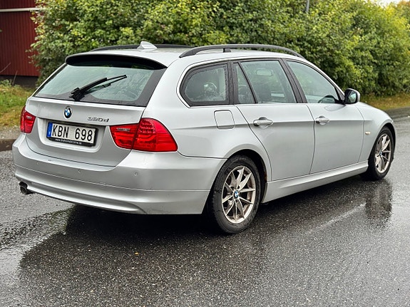 BMW 320d 5 of 12