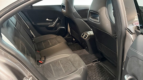 Mercedes-Benz CLA250 e 5 of 8