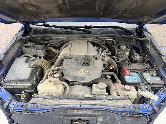 Toyota HiLux 7 of 7