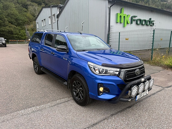 Toyota HiLux 2 of 7