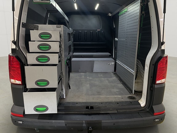 Volkswagen Transporter 17 of 30