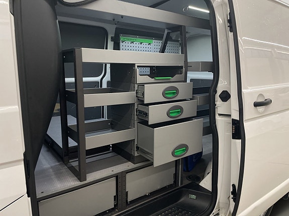 Volkswagen Transporter 19 of 30