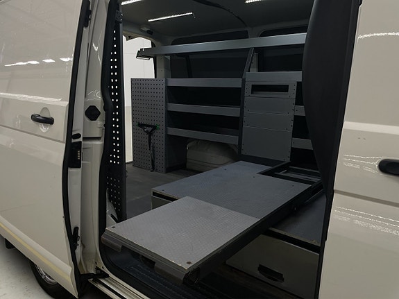 Volkswagen Transporter 14 of 30
