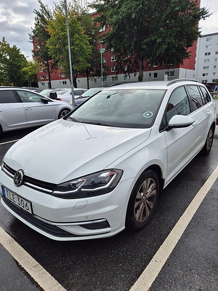 Volkswagen Golf VII 2 of 7