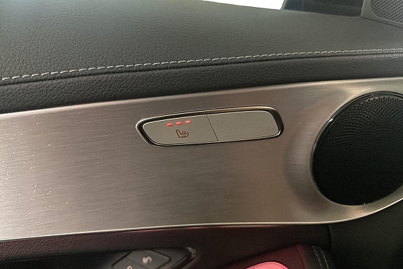 Mercedes-Benz C300 e 15 of 19