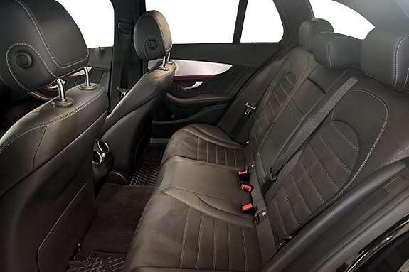 Mercedes-Benz C300 e 13 of 19