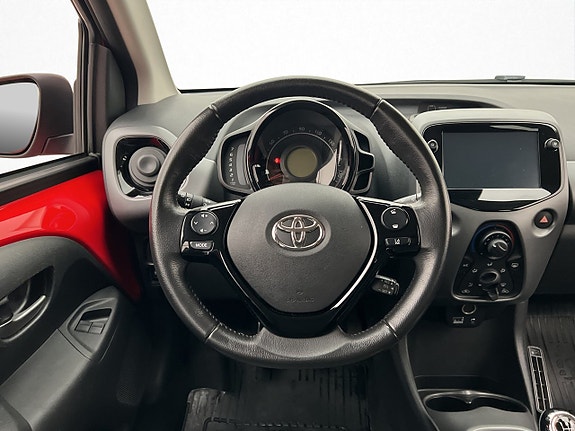 Toyota Aygo 13 of 30