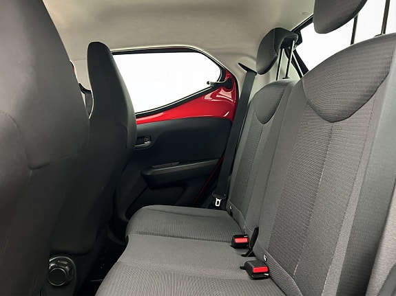 Toyota Aygo 16 of 30