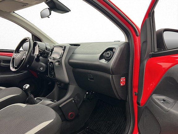 Toyota Aygo 15 of 30