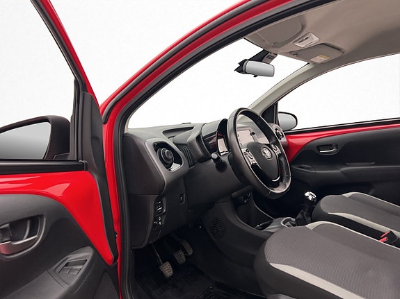 Toyota Aygo 10 of 30