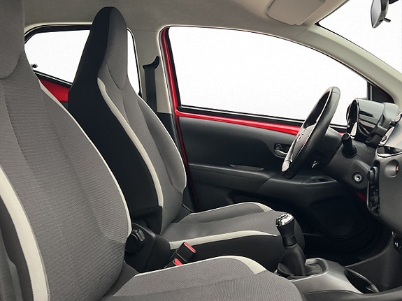 Toyota Aygo 14 of 30