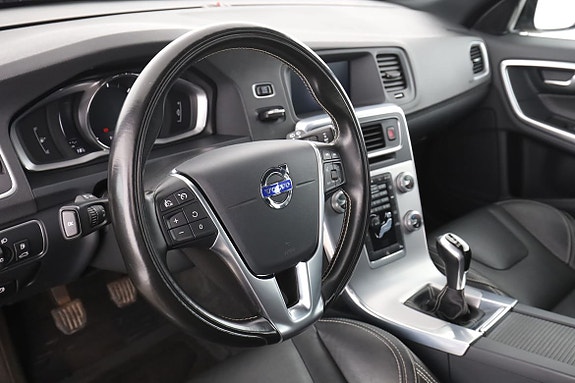 Volvo V60 12 of 30