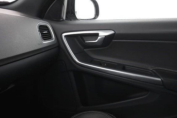 Volvo V60 28 of 30